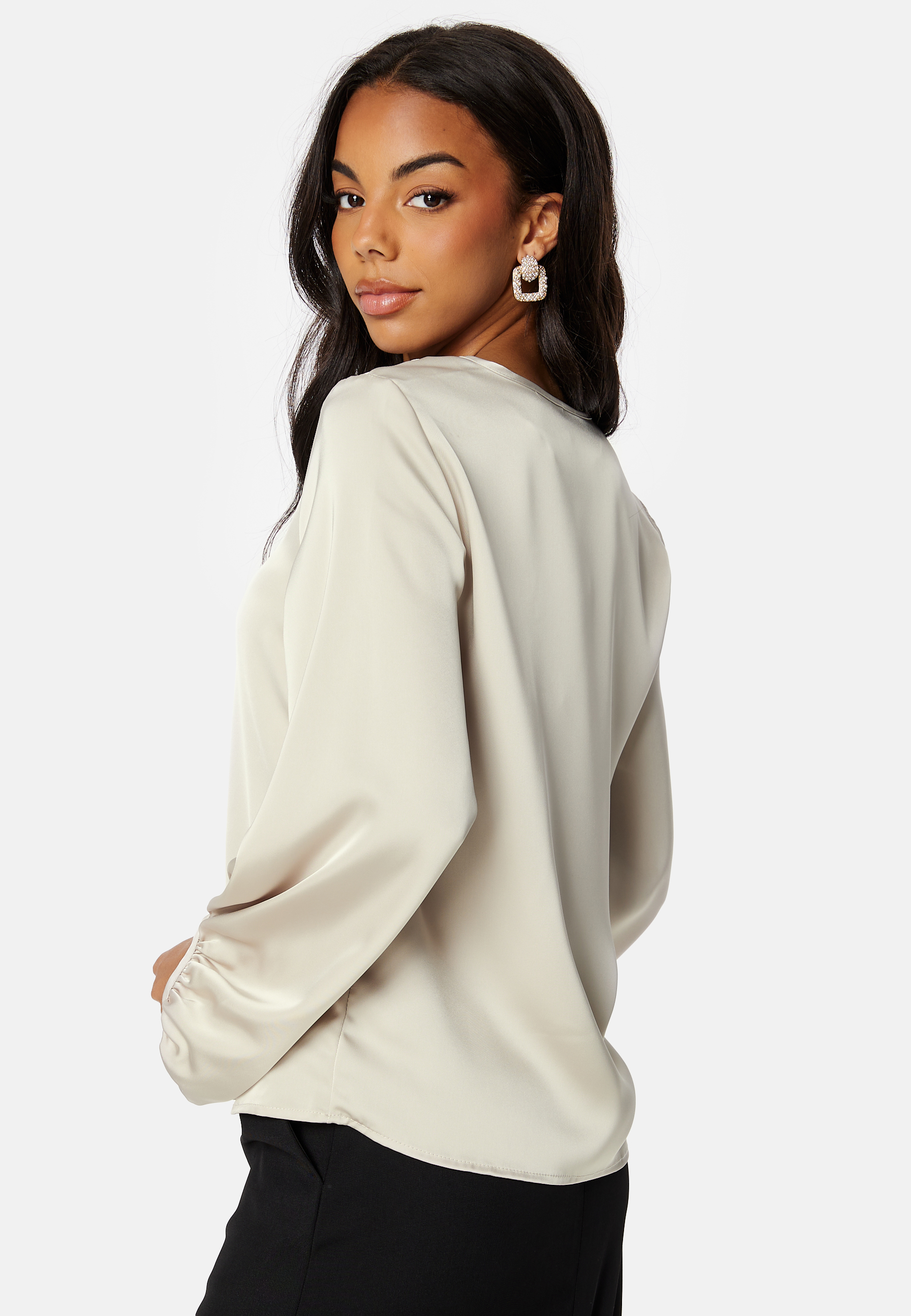 Lovie L/S V-Neck Detail Top 2