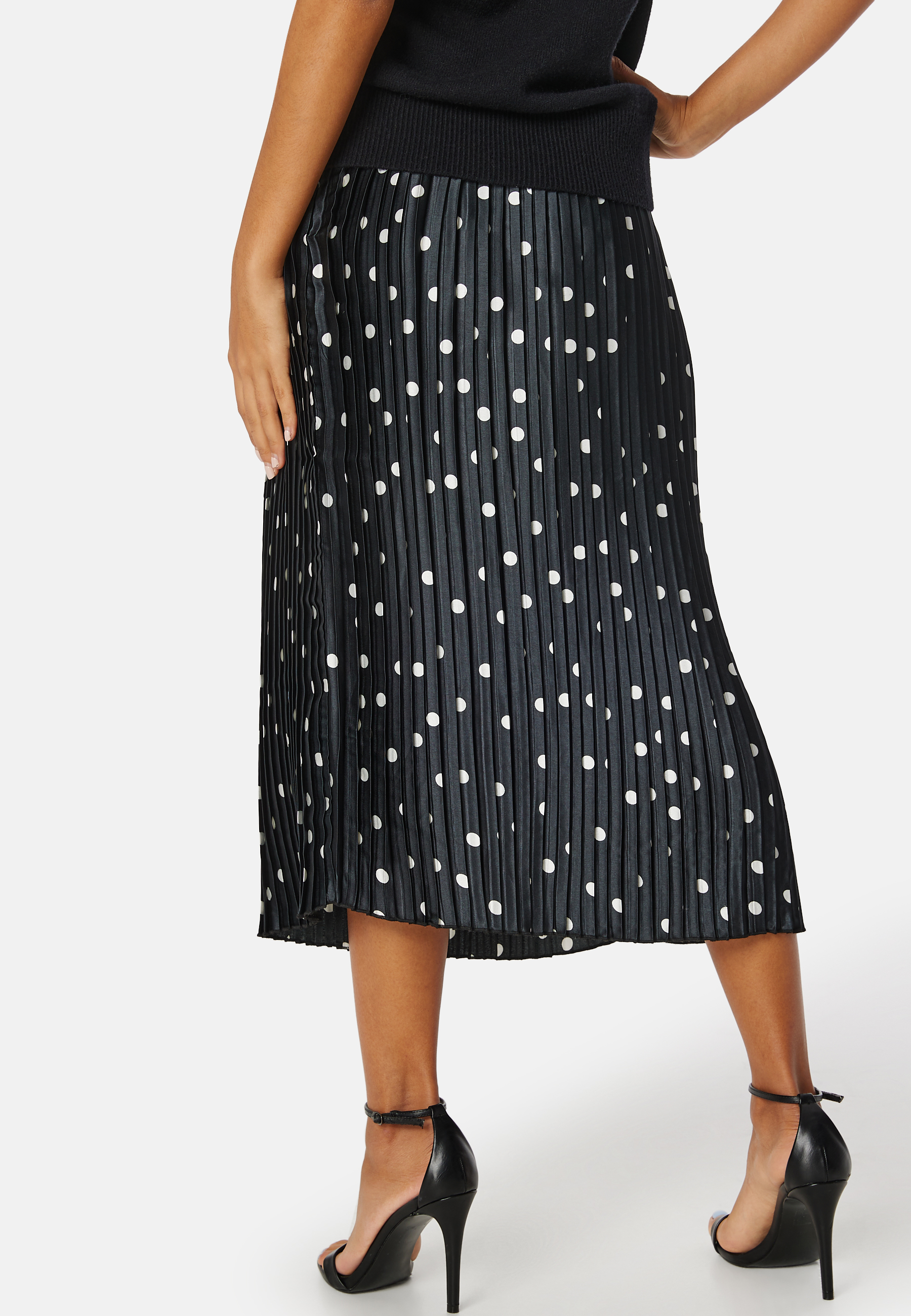 Megga Christas High Waist Pleat Skirt 2