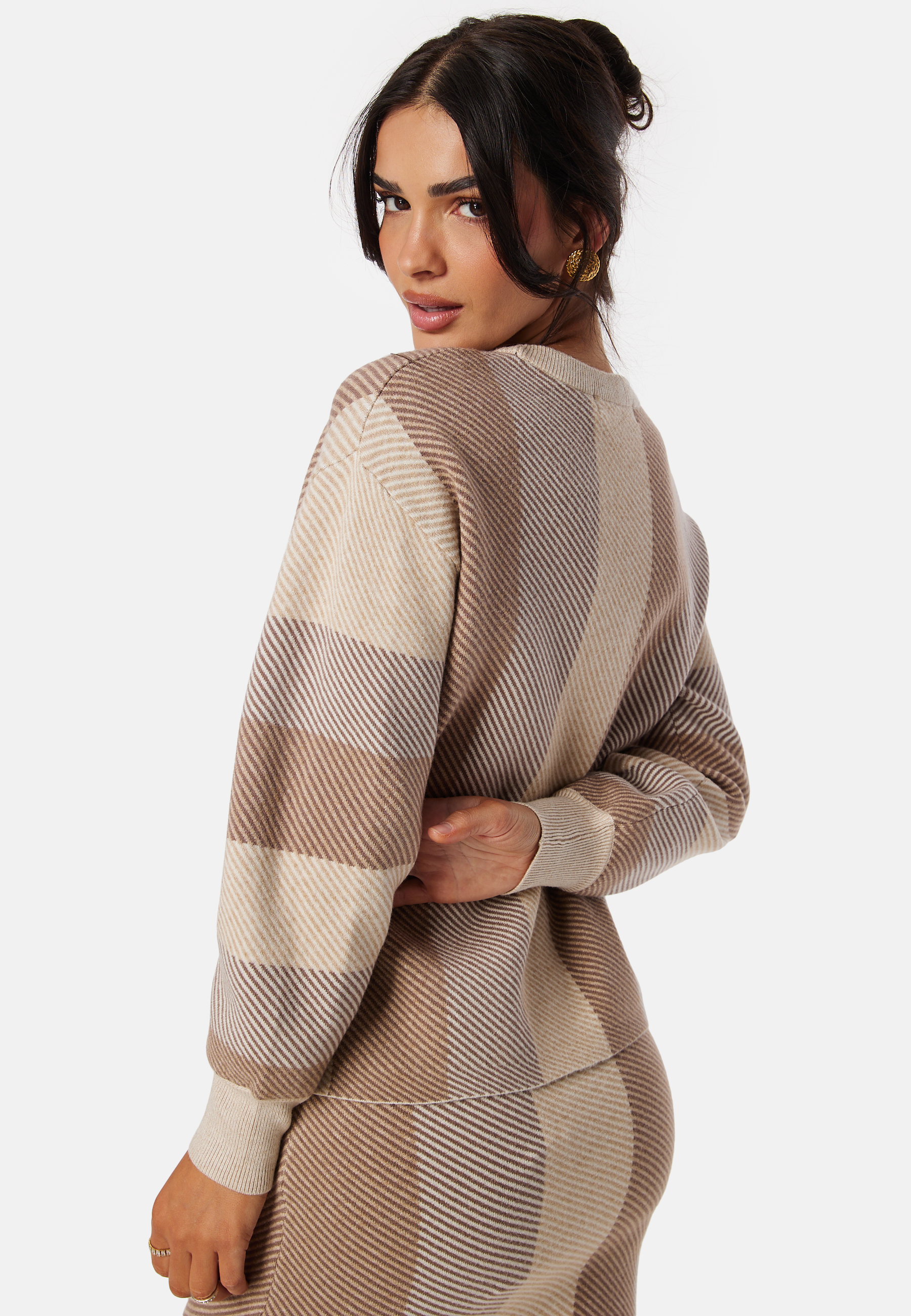 Moa LS Loose O-Neck Pullover 2