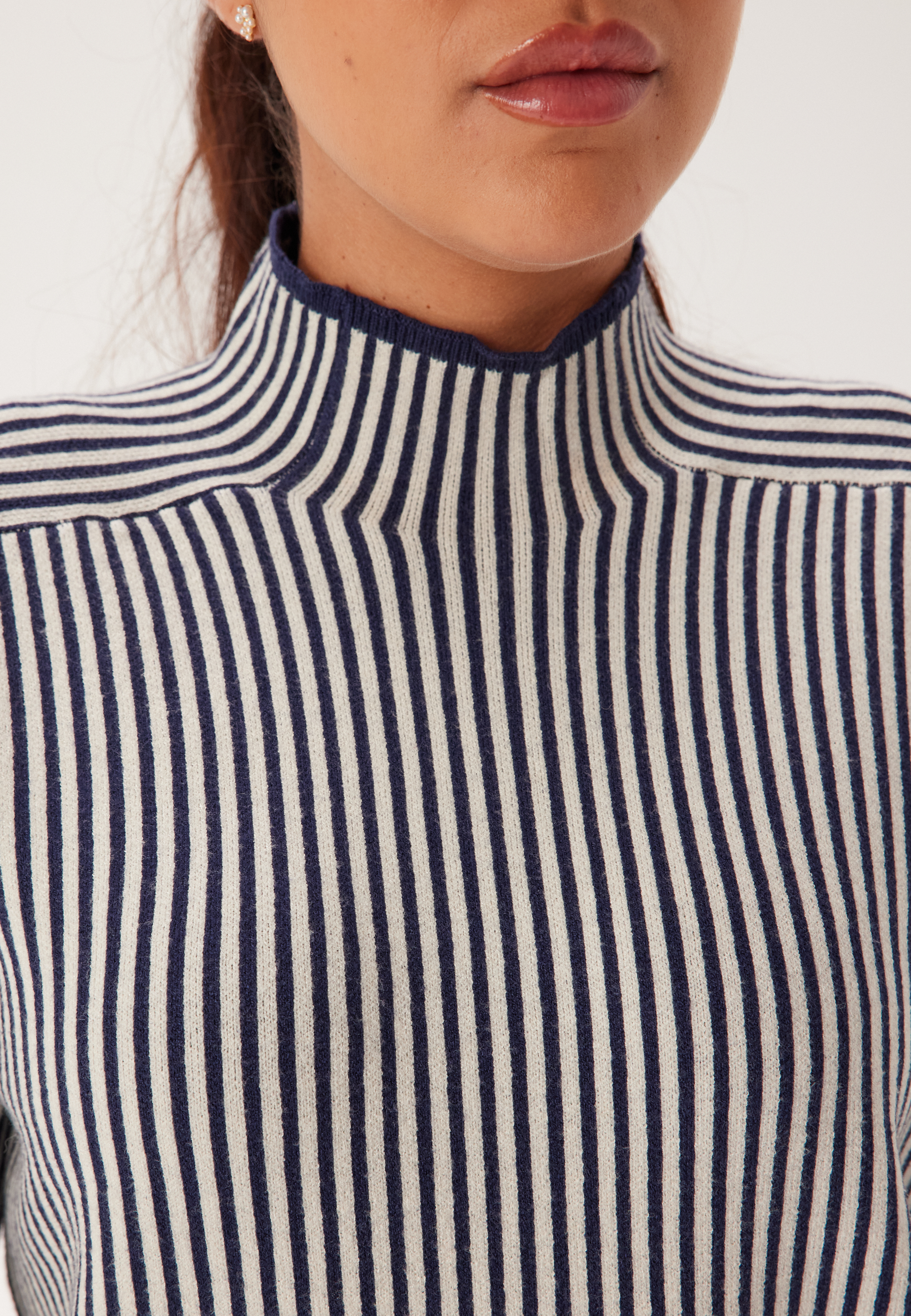 Vmgold Ls Highneck Pinstripe P 3