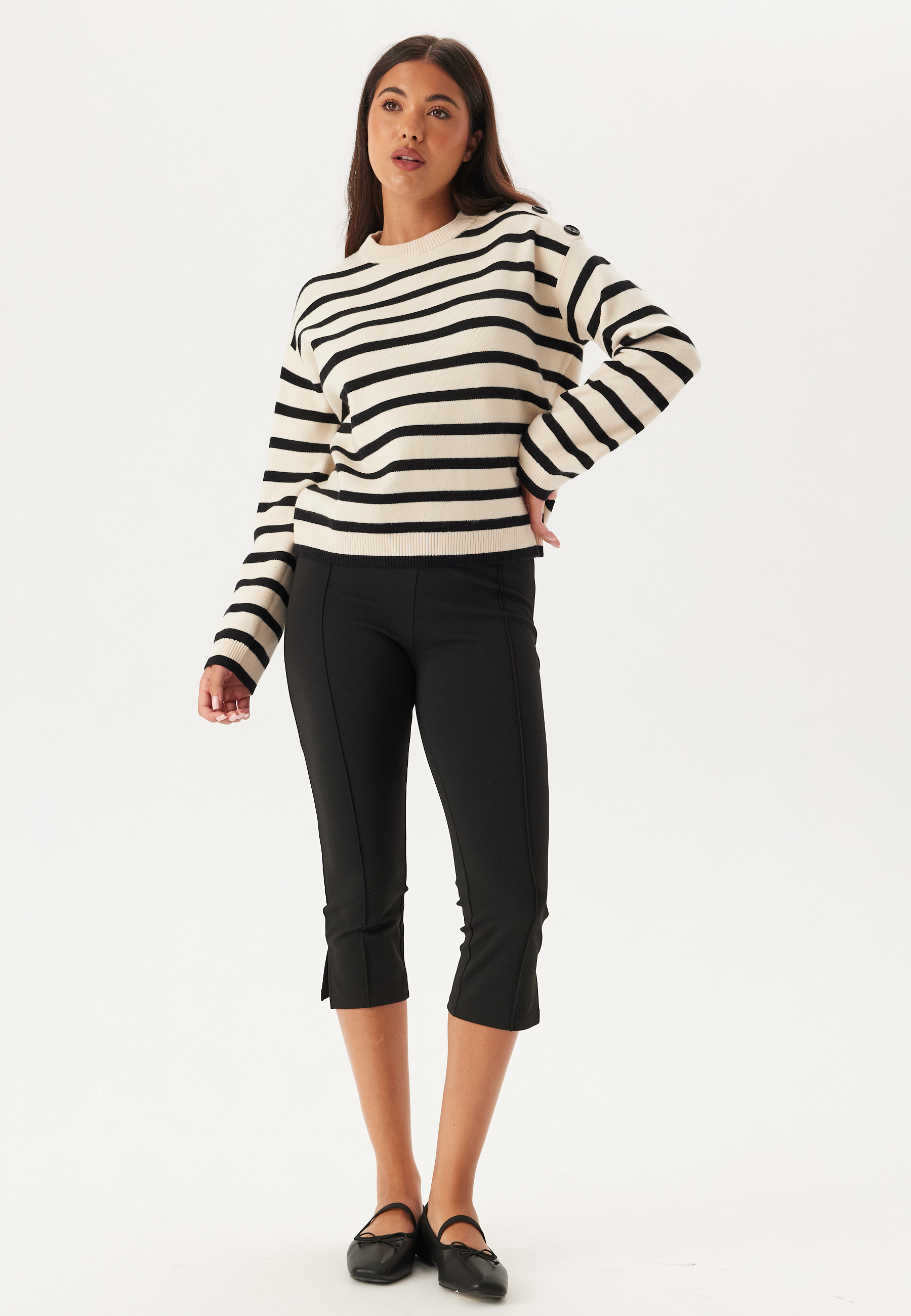 Vmsaba Ls O-neck Button Pullov 2