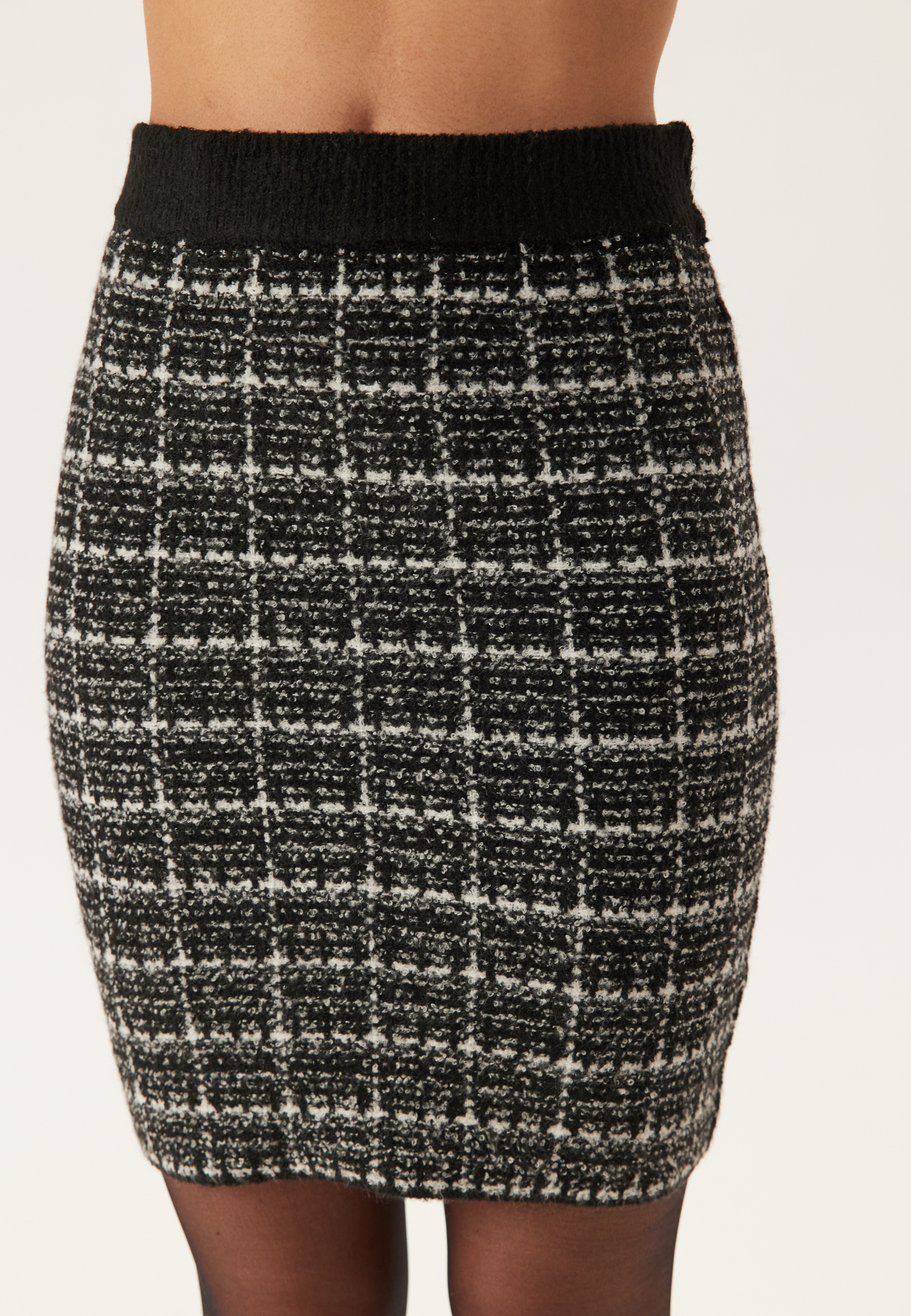 Audrey Check Knit Skirt 4