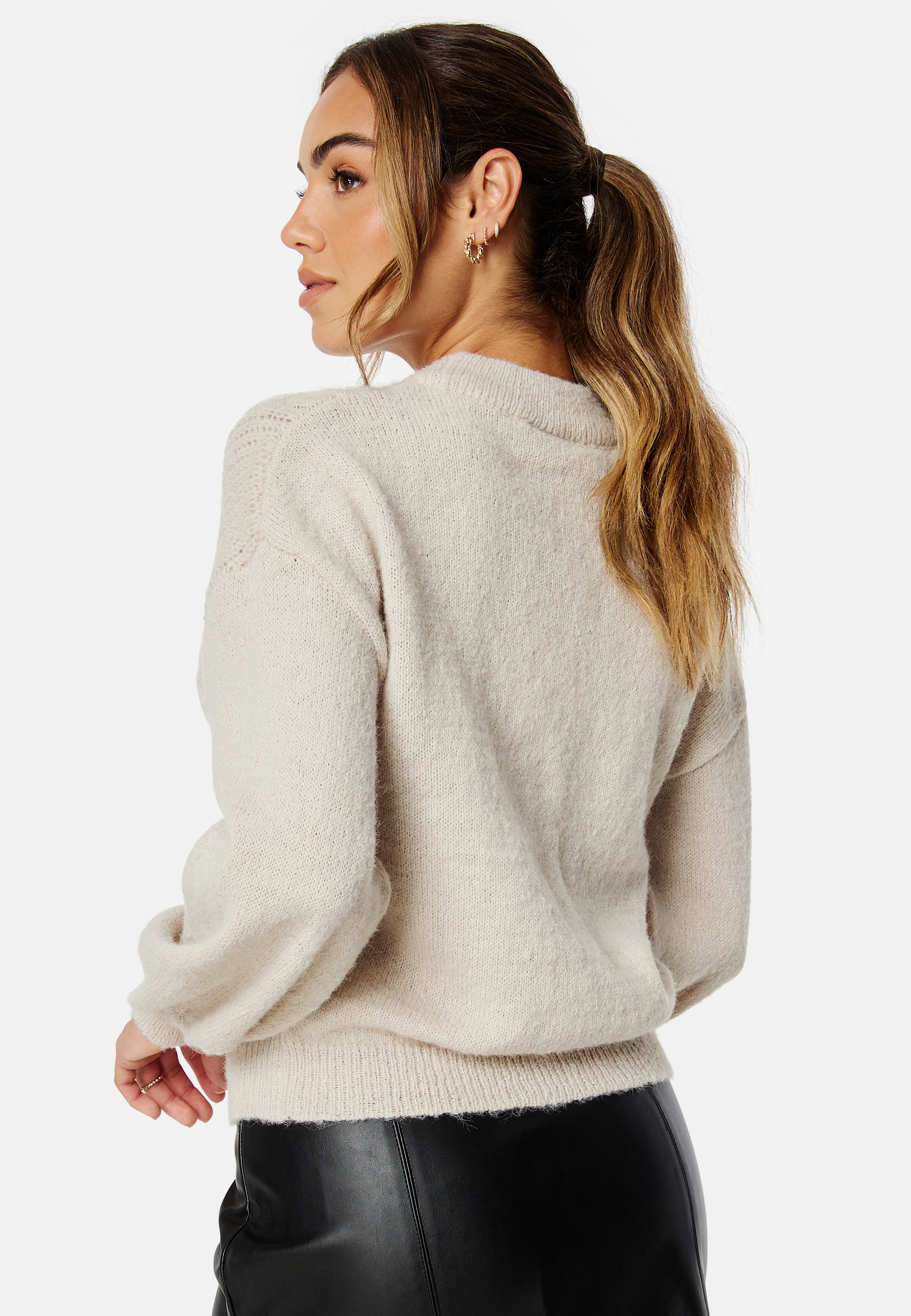 Vichinti O-Neck Cable Knit Top 2
