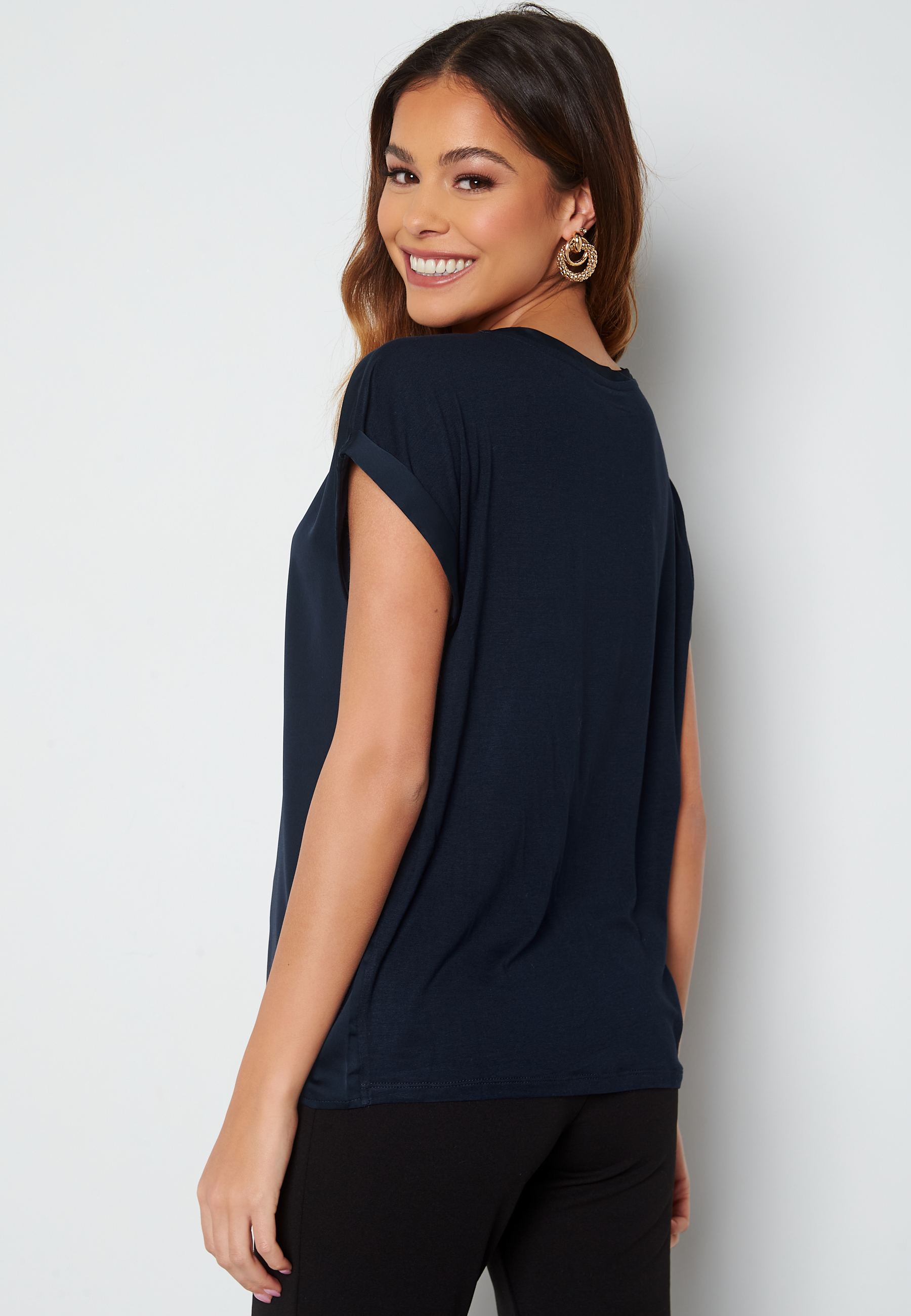 Viellette S/S Satin Top 2