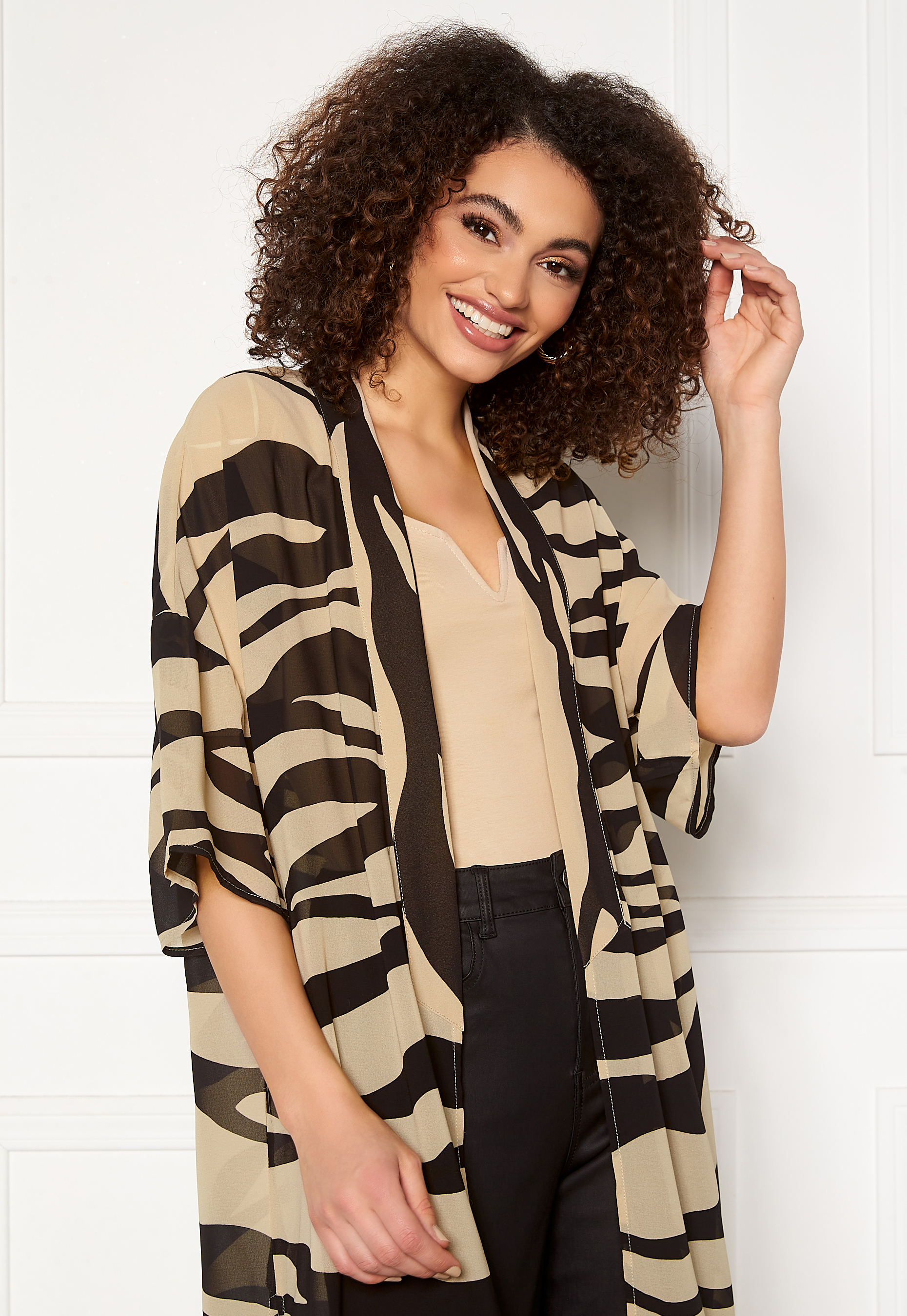 Nema 3/4 Aop Cover Up 3