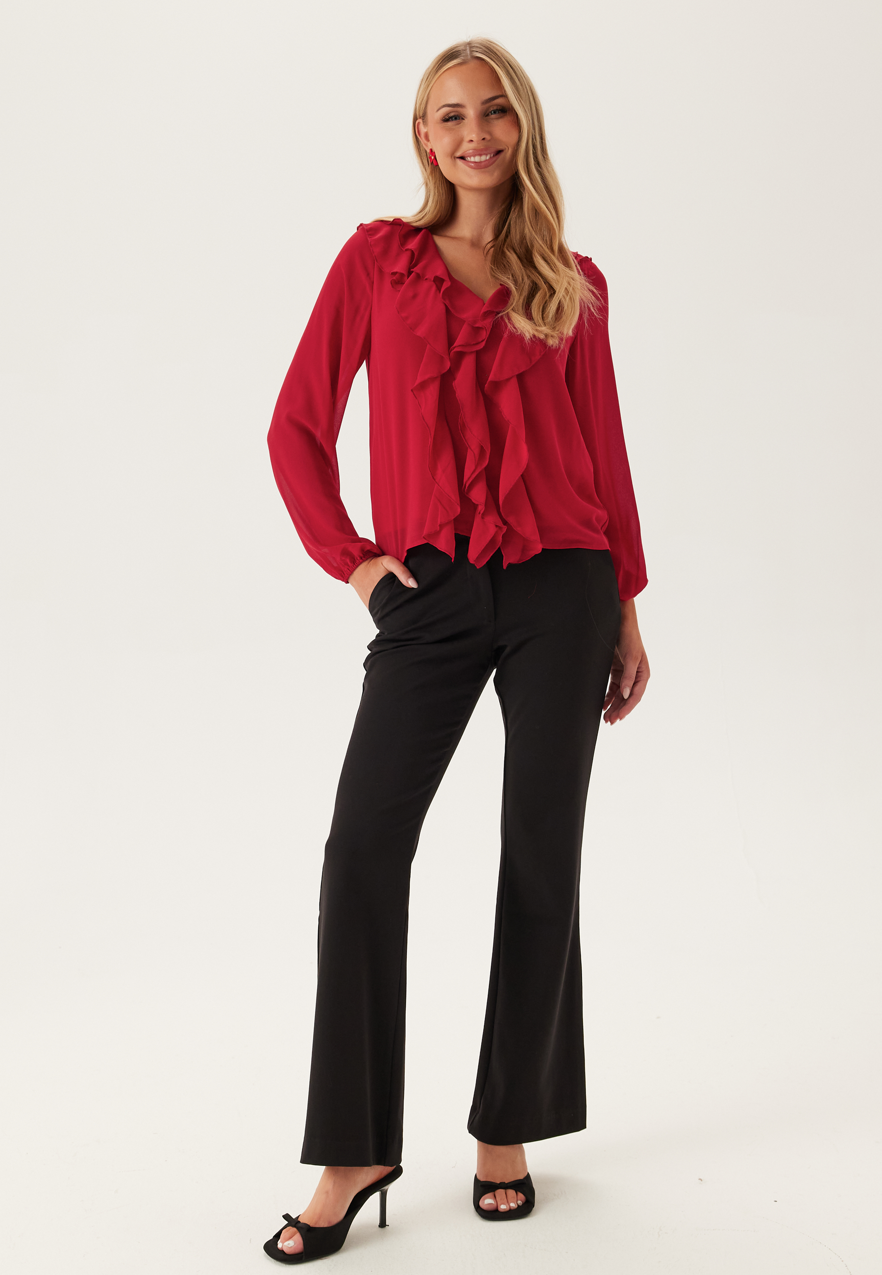 Viane L/S V-NECK FRILL TOP V-N 3