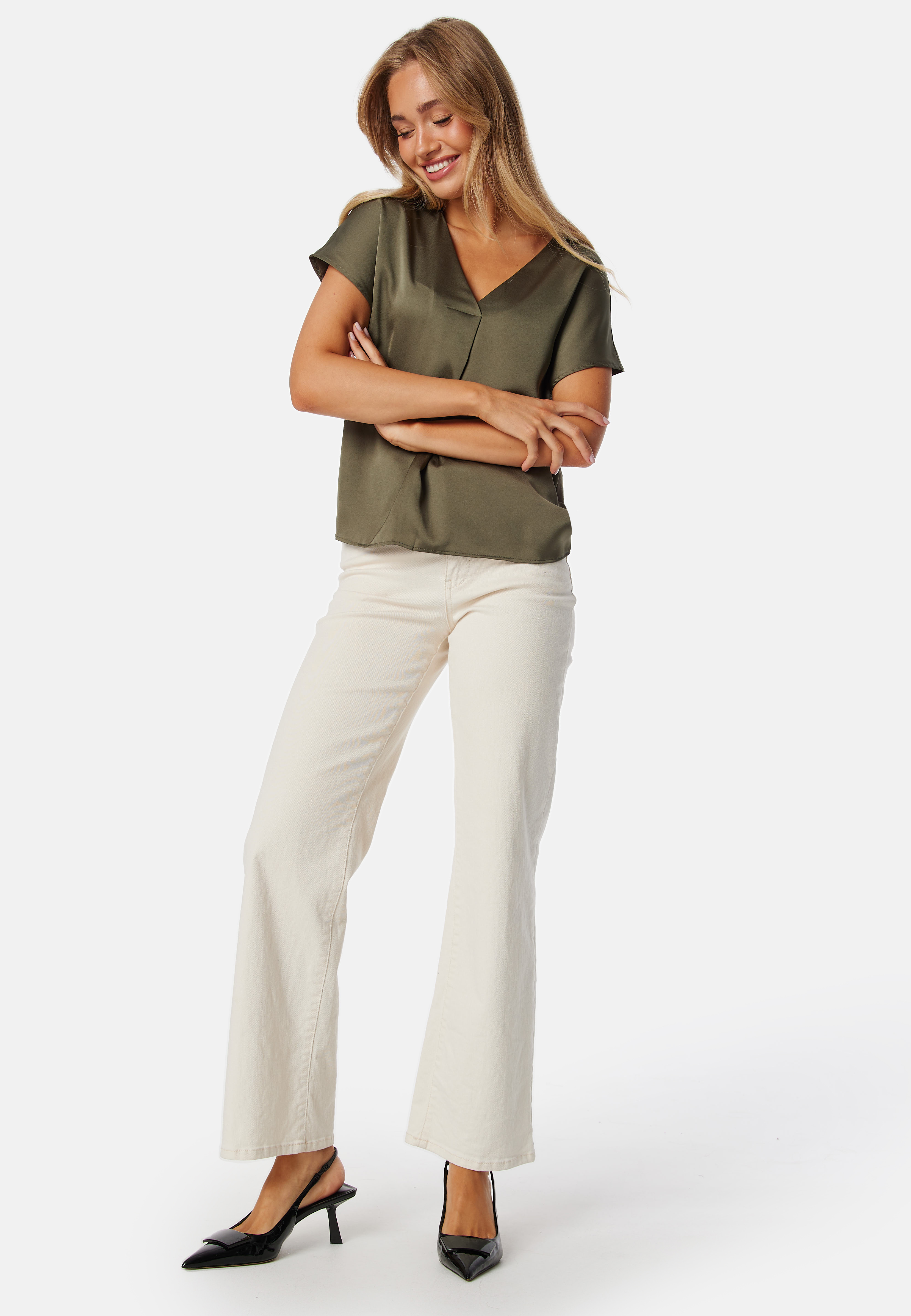 Viellette V-neck S/S SATIN TOP 2