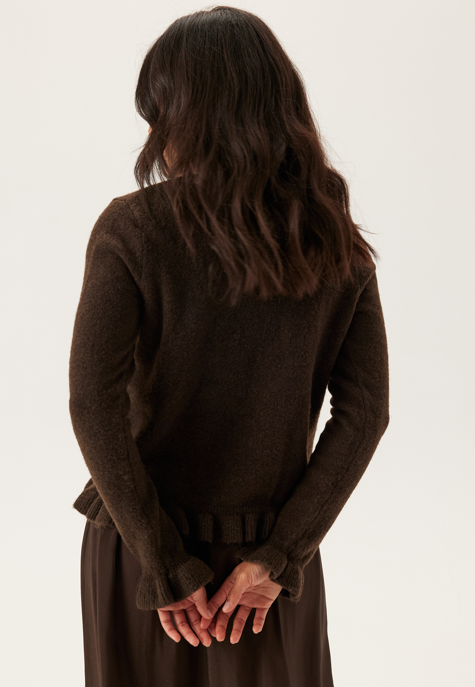 Vijacia O-neck L/S FRILL KNIT 2