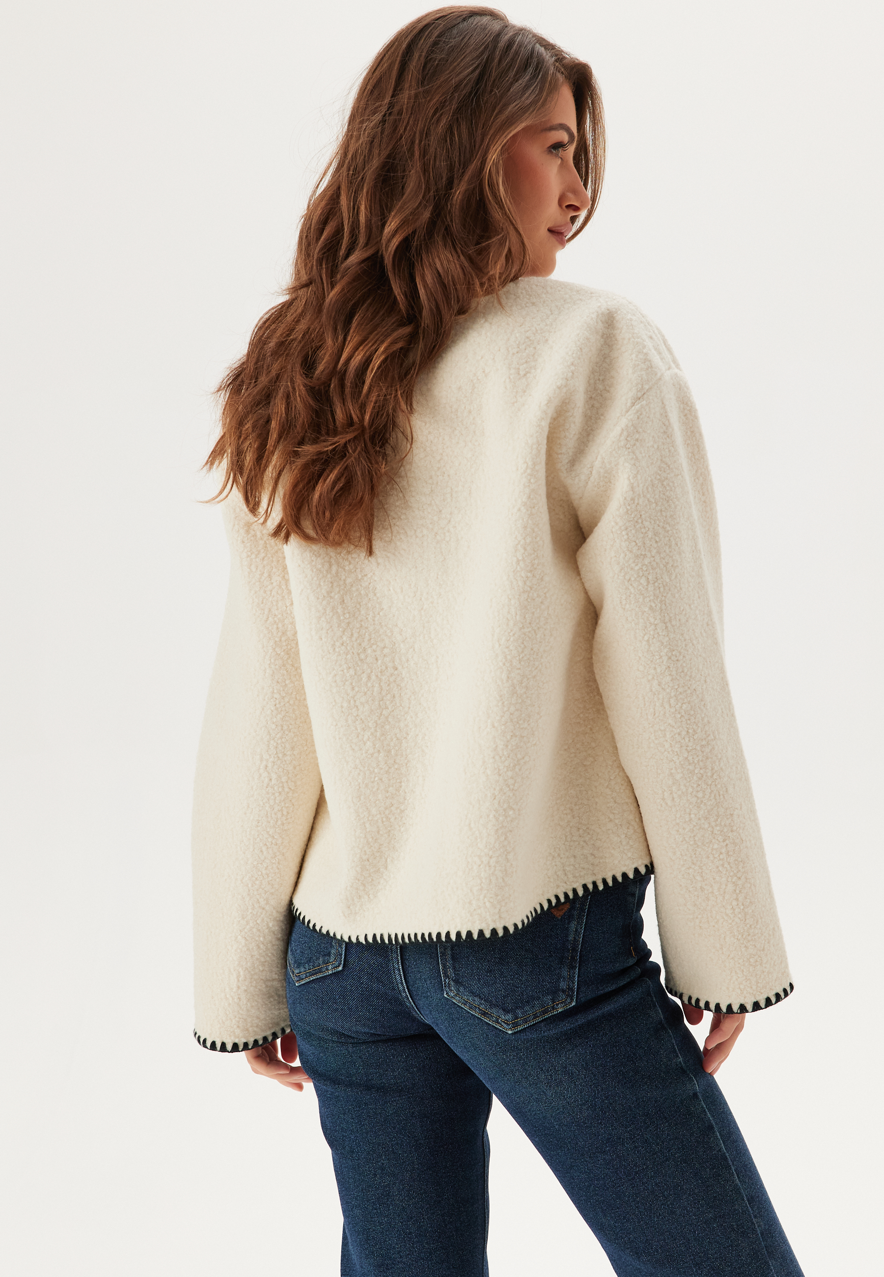 Vikaya L/S SHORT TEDDY JACKET 2