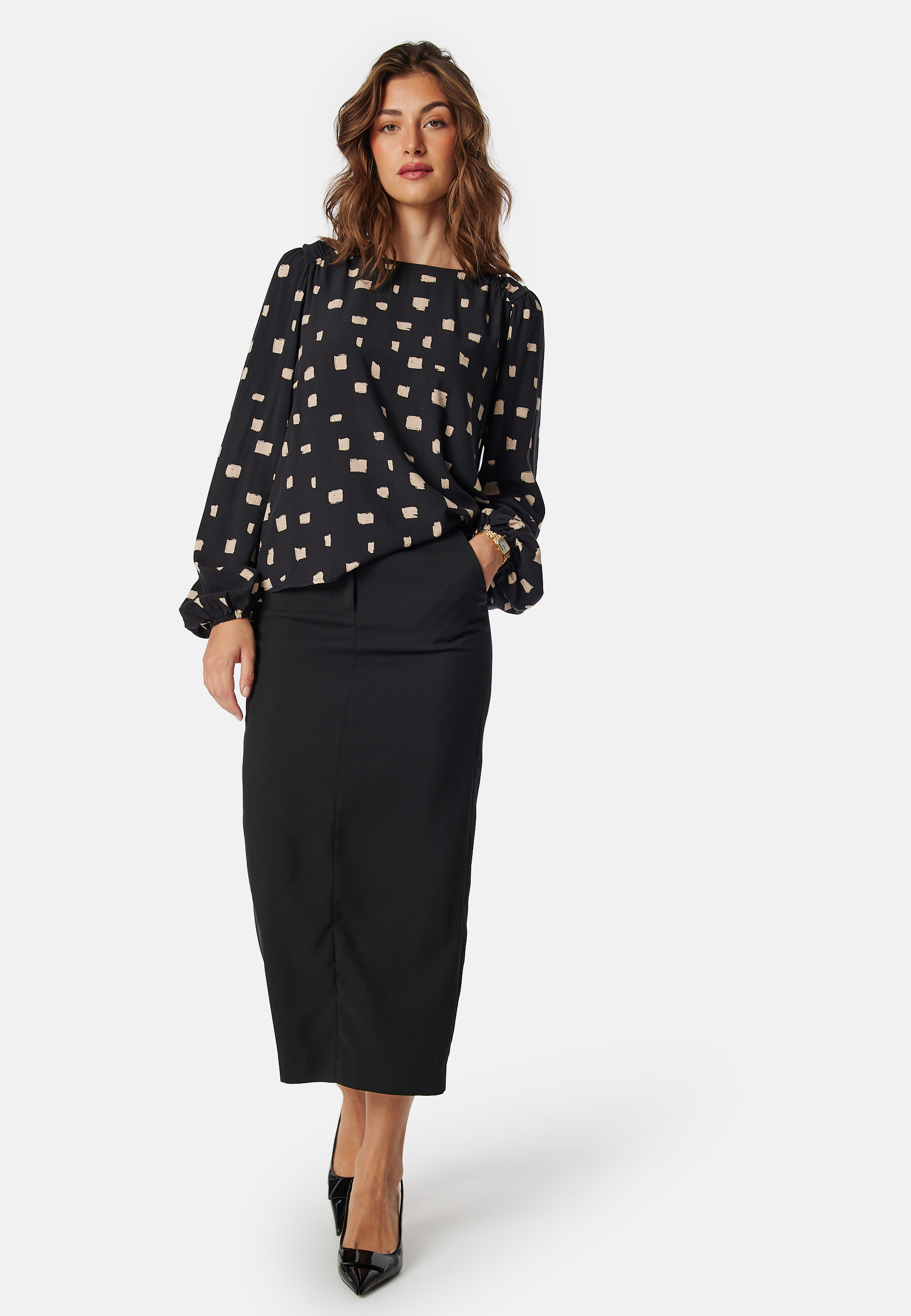 Vilana L/S O-NECK DETAIL TOP 2