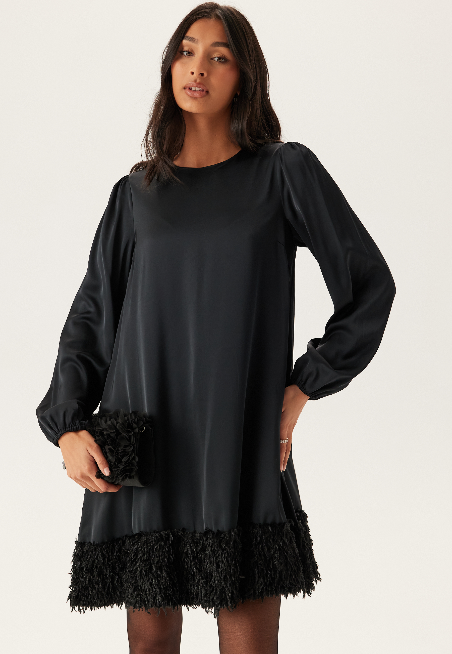 Viveer O-neck L/S SHORT DRESS